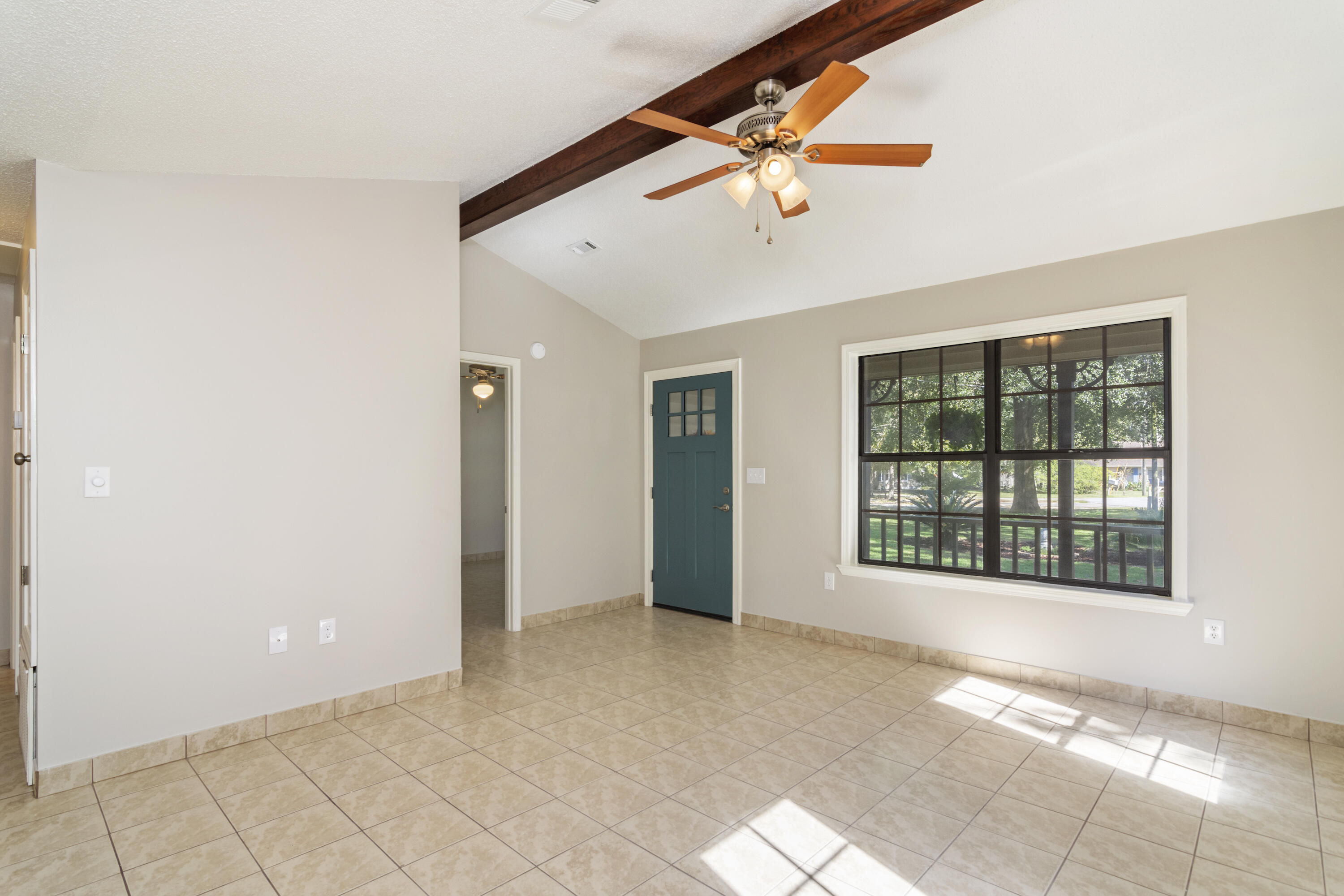 109 Cedar Point Road Crestview, FL 32539 - Photo 11 of 30 109 Cedar Point Rd-05