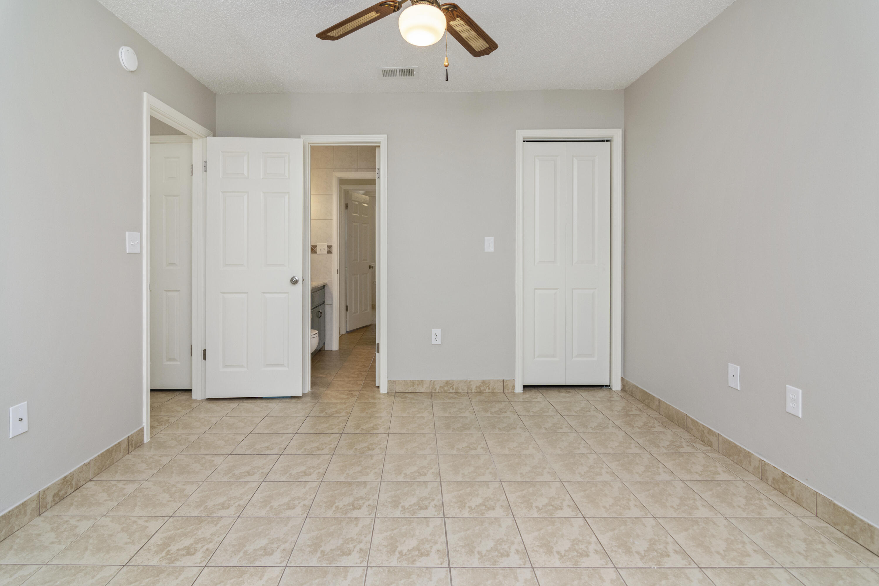 109 Cedar Point Road Crestview, FL 32539 - Photo 18 of 30 109 Cedar Point Rd-12