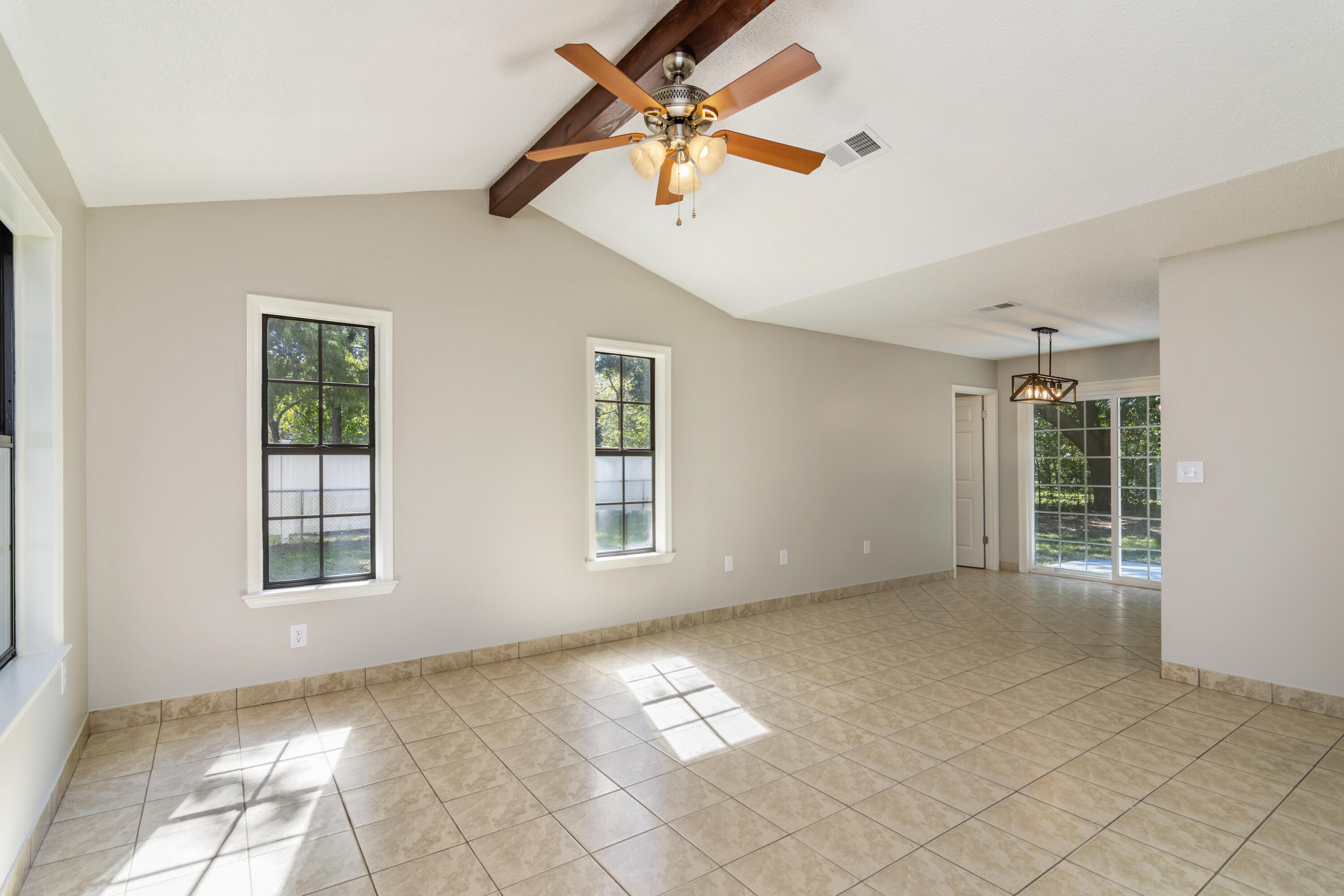 109 Cedar Point Road Crestview, FL 32539 - Photo 8 of 30 109 Cedar Point Rd-02