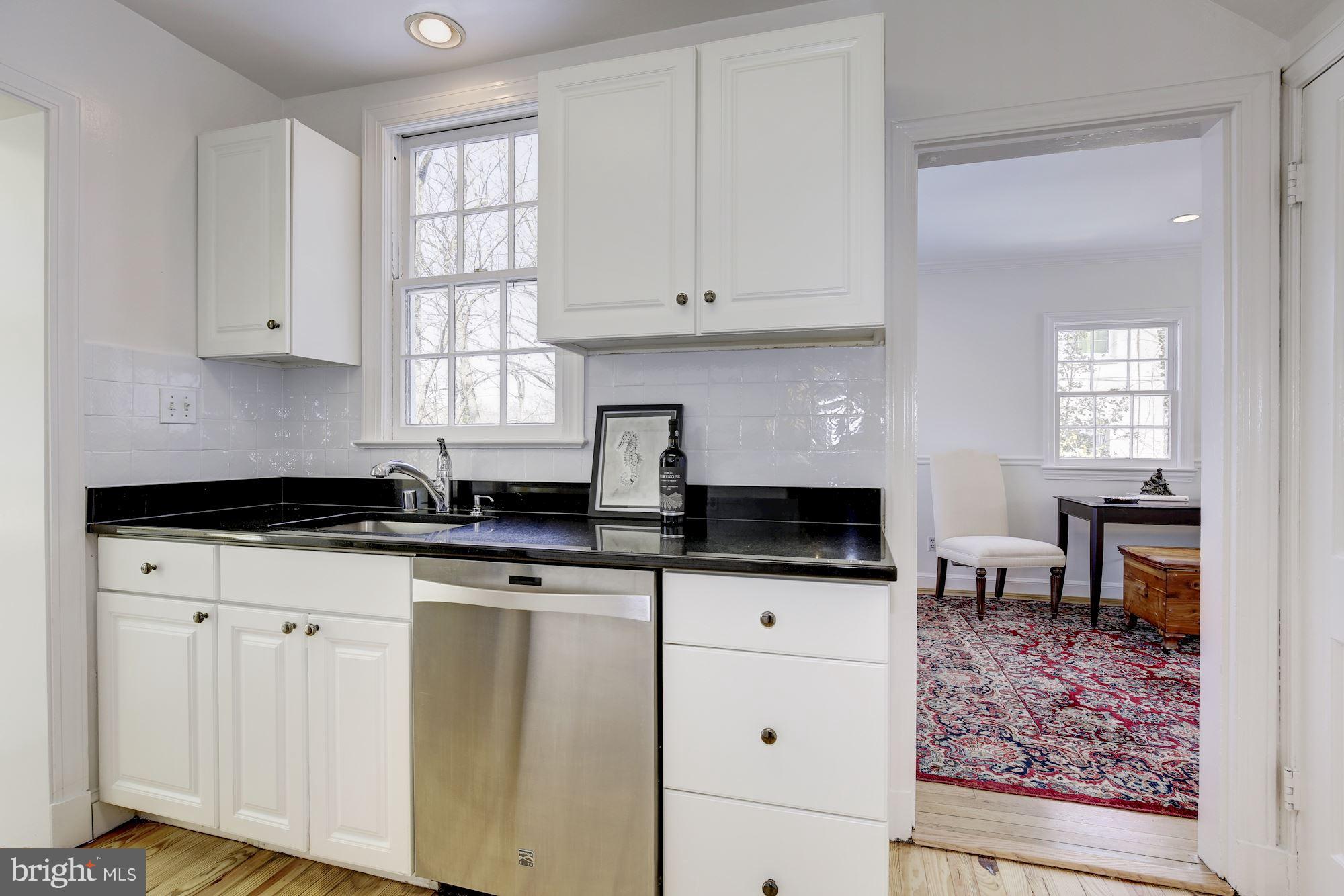 5904 Cobalt Road Bethesda, MD 20816 - Photo 14 of 30 Kitchen