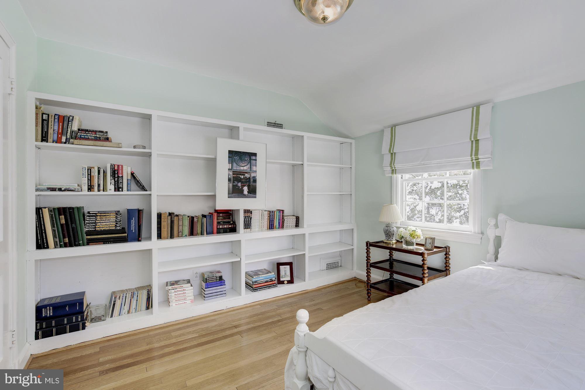 5904 Cobalt Road Bethesda, MD 20816 - Photo 23 of 30 Bedroom