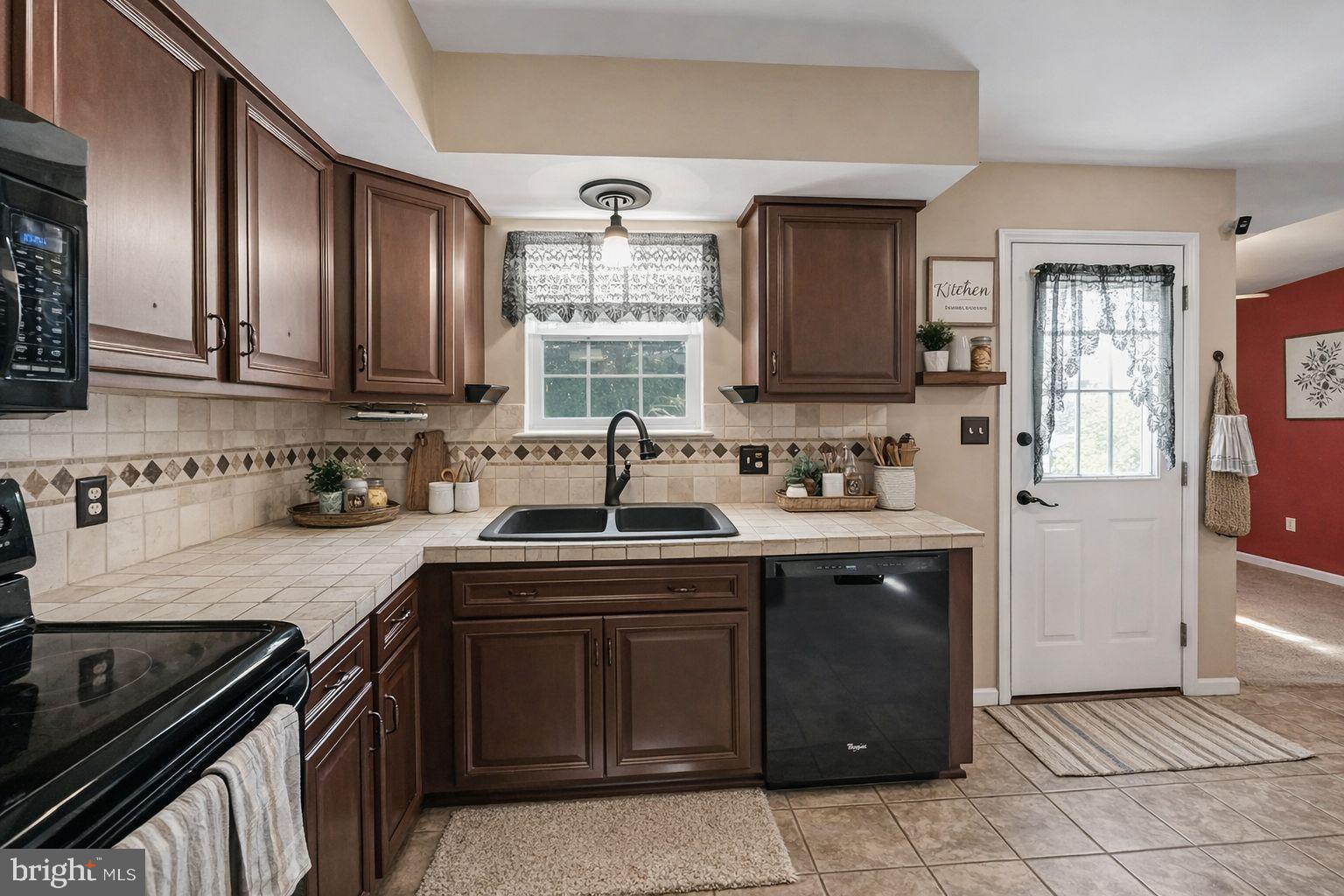 3025 Solar Drive Dover, PA 17315 - Photo 2 of 17