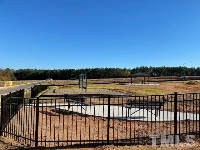 a view of street with a yard