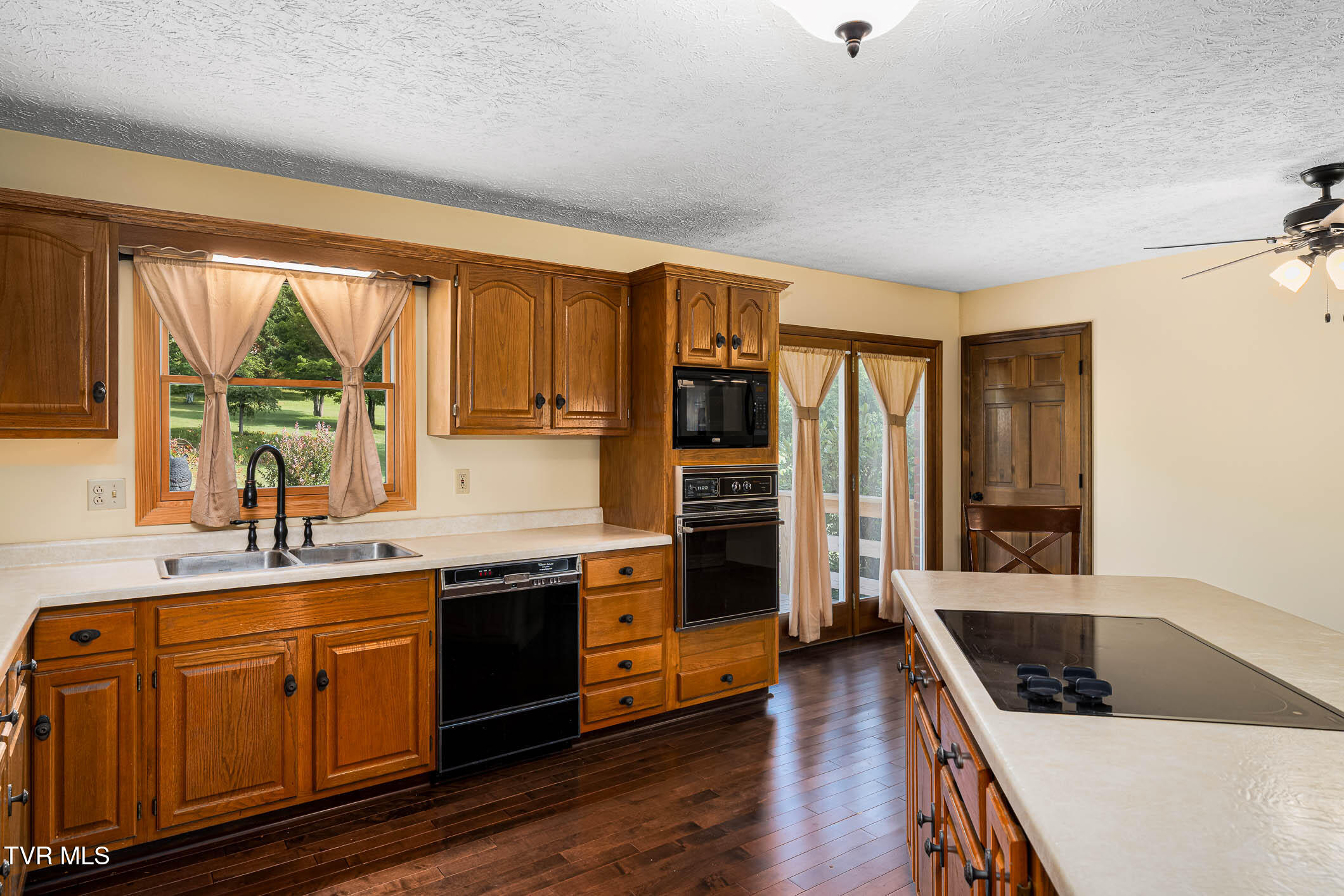 2743 Carroll Creek Road Gray, TN 37615 - Photo 14 of 92 2743 Carroll Creek Rd (70 of 98)
