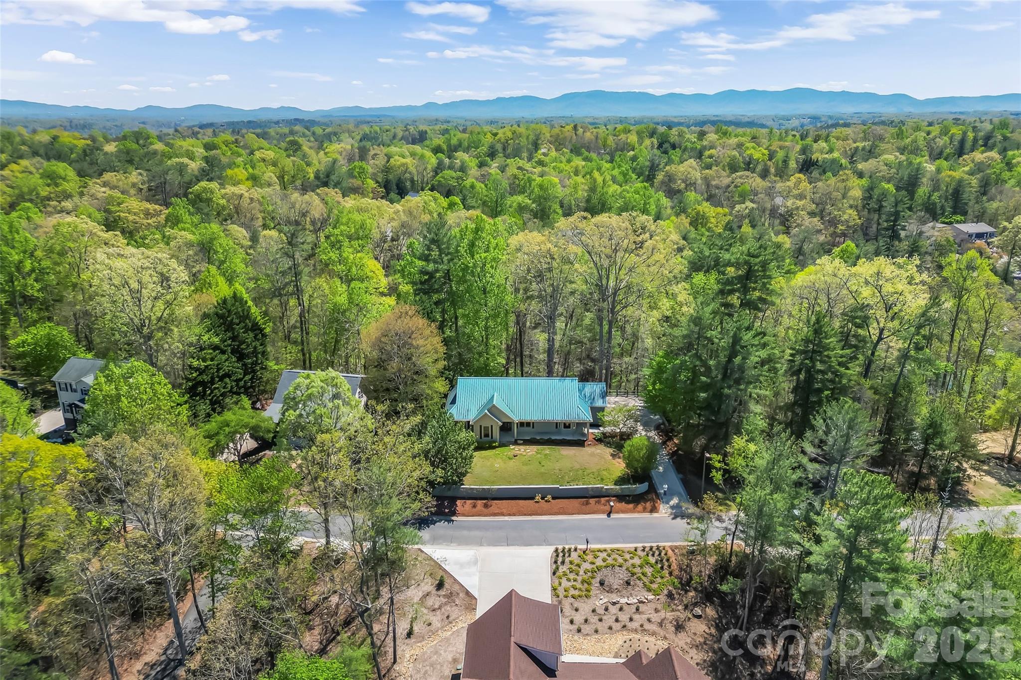 4639 Harbor View Terrace Morganton, NC 28655 - Photo 29 of 33 a view of a yard with a garden