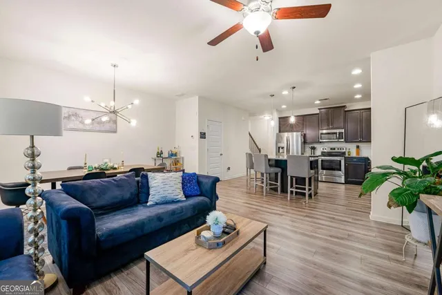 $2,100 | 3295 Estes Drive, South Fulton, GA 30349