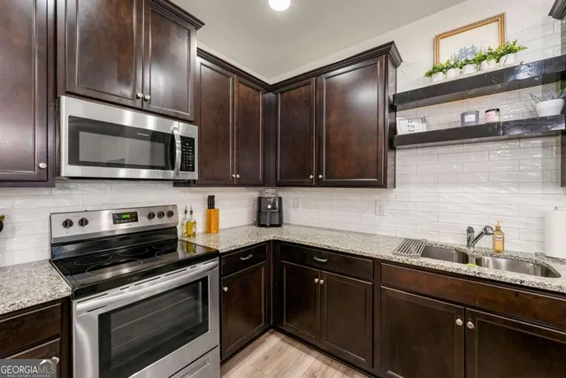 $2,100 | 3295 Estes Drive, South Fulton, GA 30349