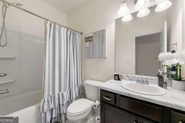 $2,100 | 3295 Estes Drive, South Fulton, GA 30349