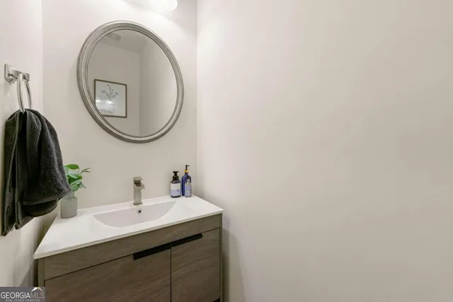 $2,100 | 3295 Estes Drive, South Fulton, GA 30349