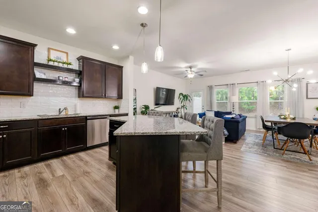 $2,100 | 3295 Estes Drive, South Fulton, GA 30349