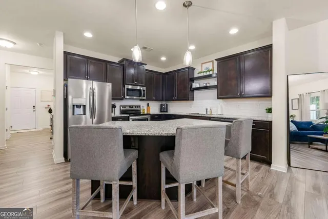 $2,100 | 3295 Estes Drive, South Fulton, GA 30349