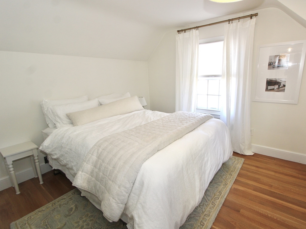 8 Birmingham Road Worcester, MA 01606 - Photo 10 of 18