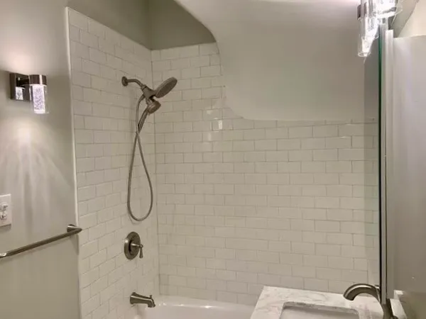 $3,400 | 91 Walnut Street, Unit 1, Brookline, MA 02445
