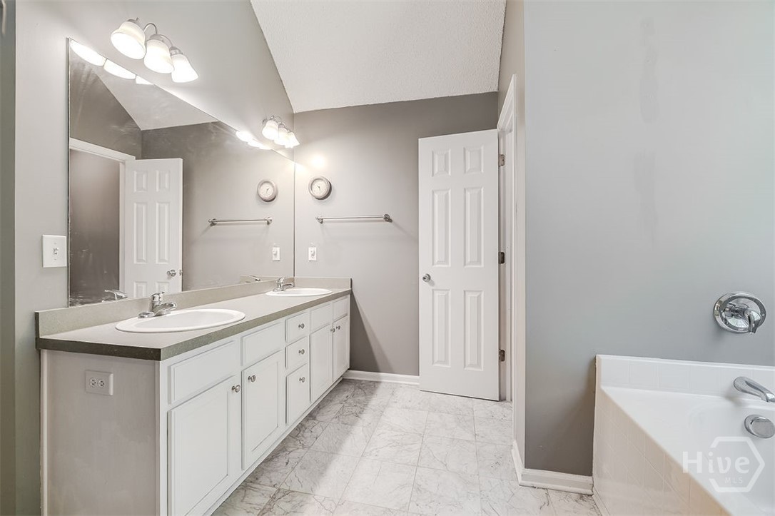 5 Gentry Street Pooler, GA 31322 - Photo 21 of 36 Master Bath