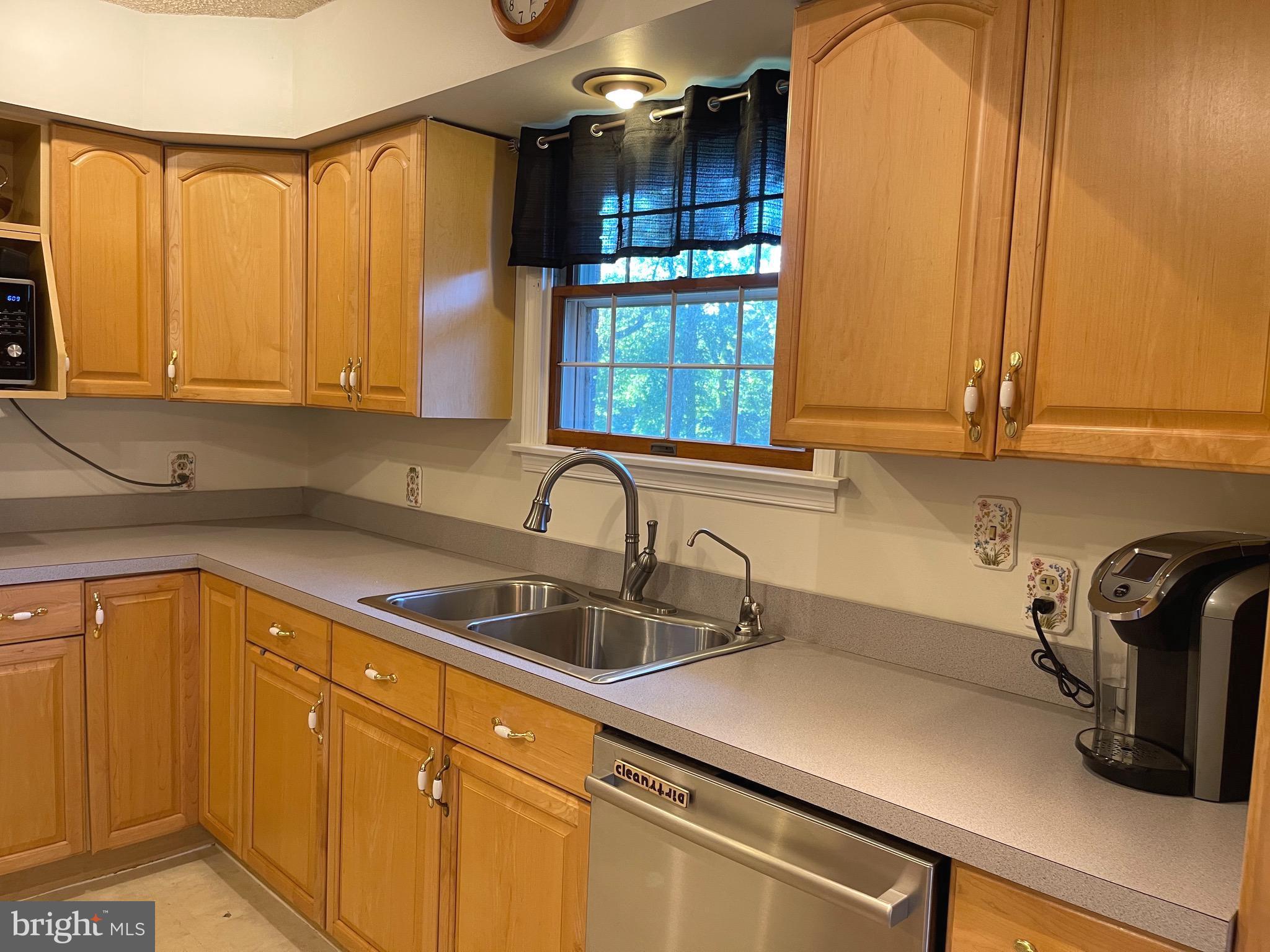 1935 Highpoint Road Coopersburg, PA 18036 - Photo 12 of 72 Gallery Image 12