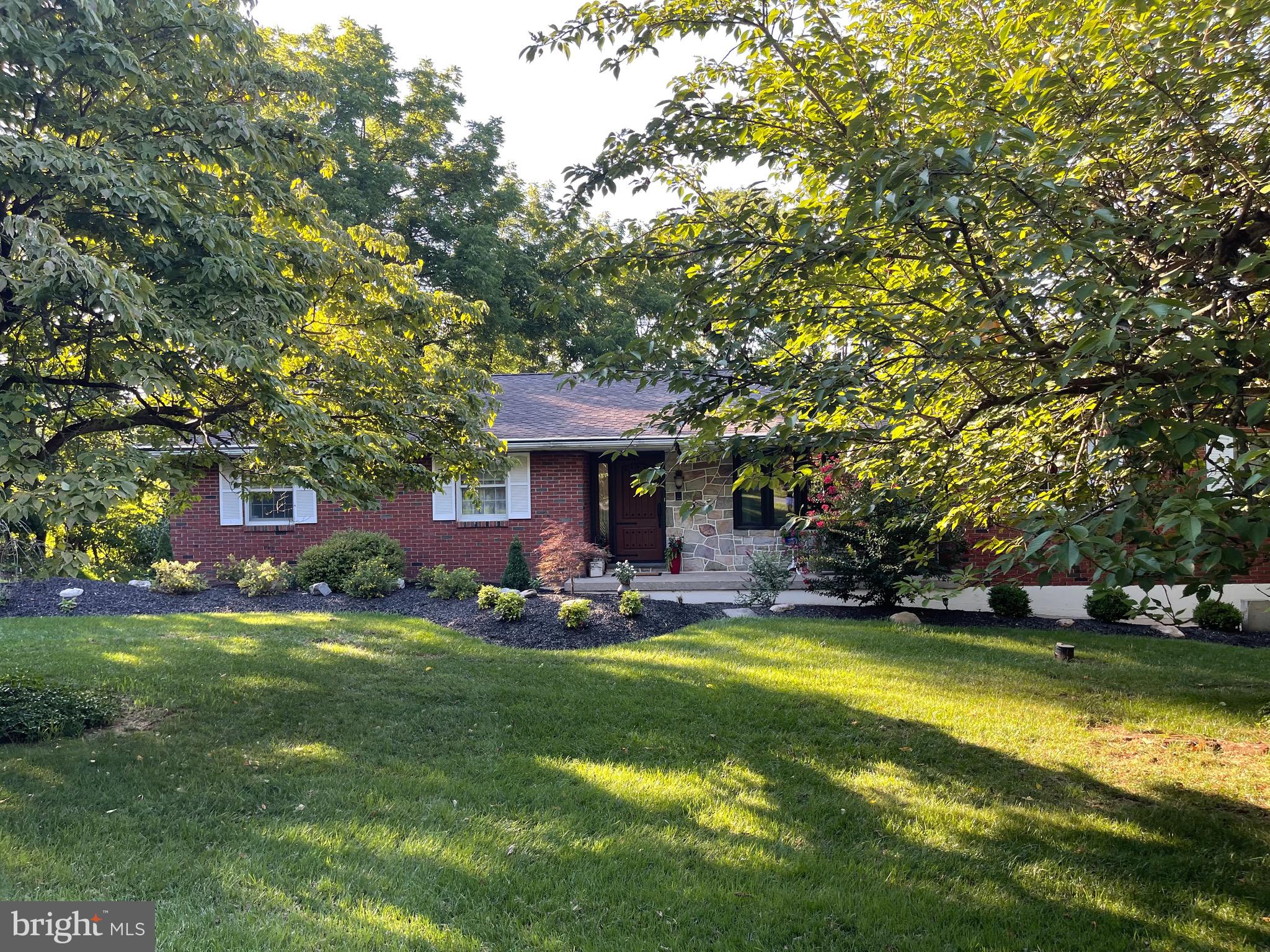 1935 Highpoint Road Coopersburg, PA 18036 - Photo 2 of 72 Gallery Image 2