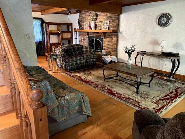 $359,900 | 2502 Van Drunen Lane, Crete, IL 60417