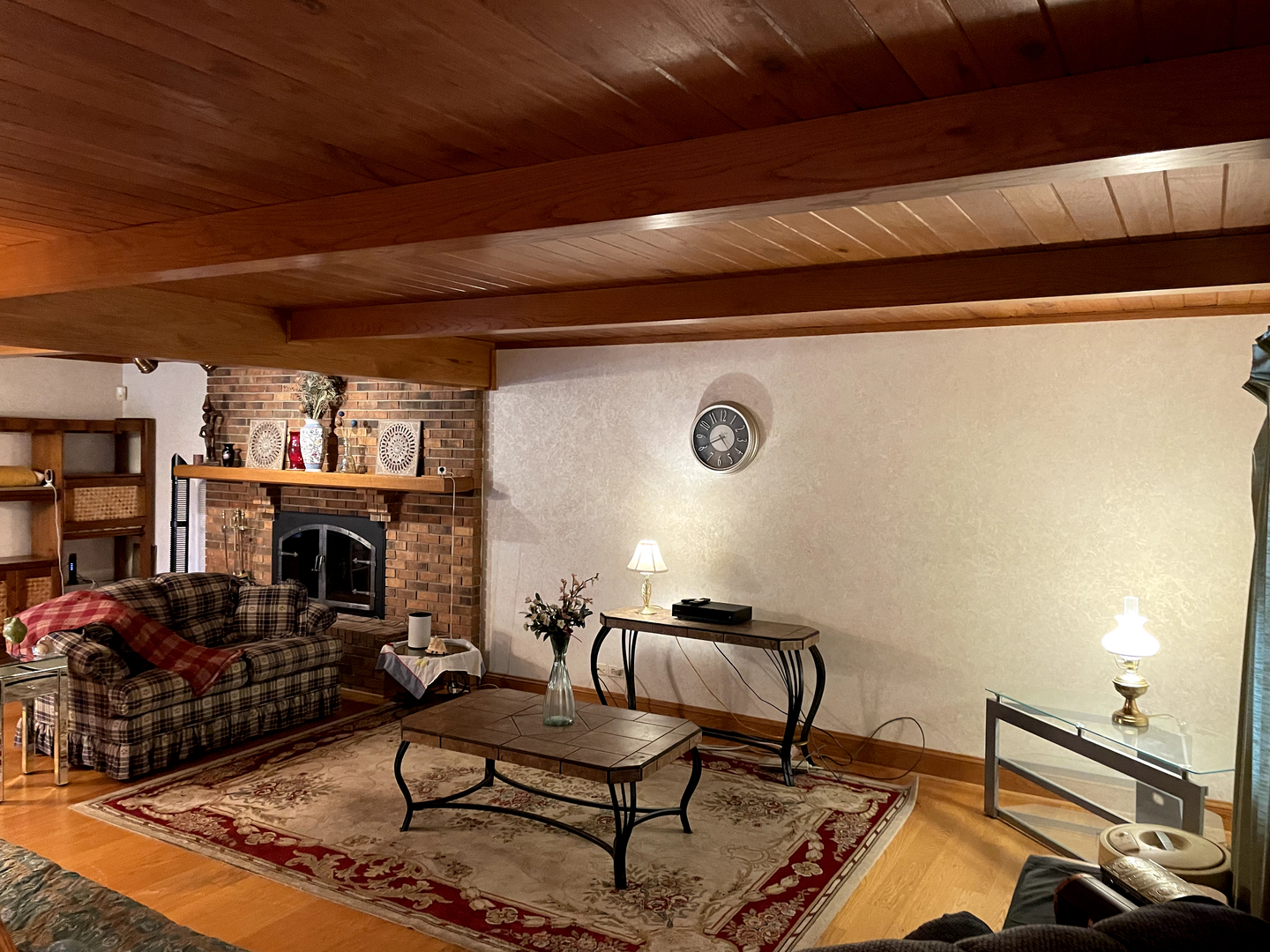 2502 Van Drunen Lane Crete, IL 60417 - Photo 21 of 58 a livingroom with furniture and a fireplace