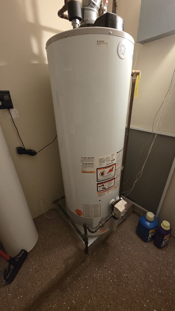 2502 Van Drunen Lane Crete, IL 60417 - Photo 25 of 58 a view of a room with gym equipment