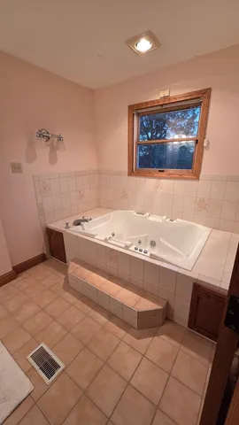 $359,900 | 2502 Van Drunen Lane, Crete, IL 60417