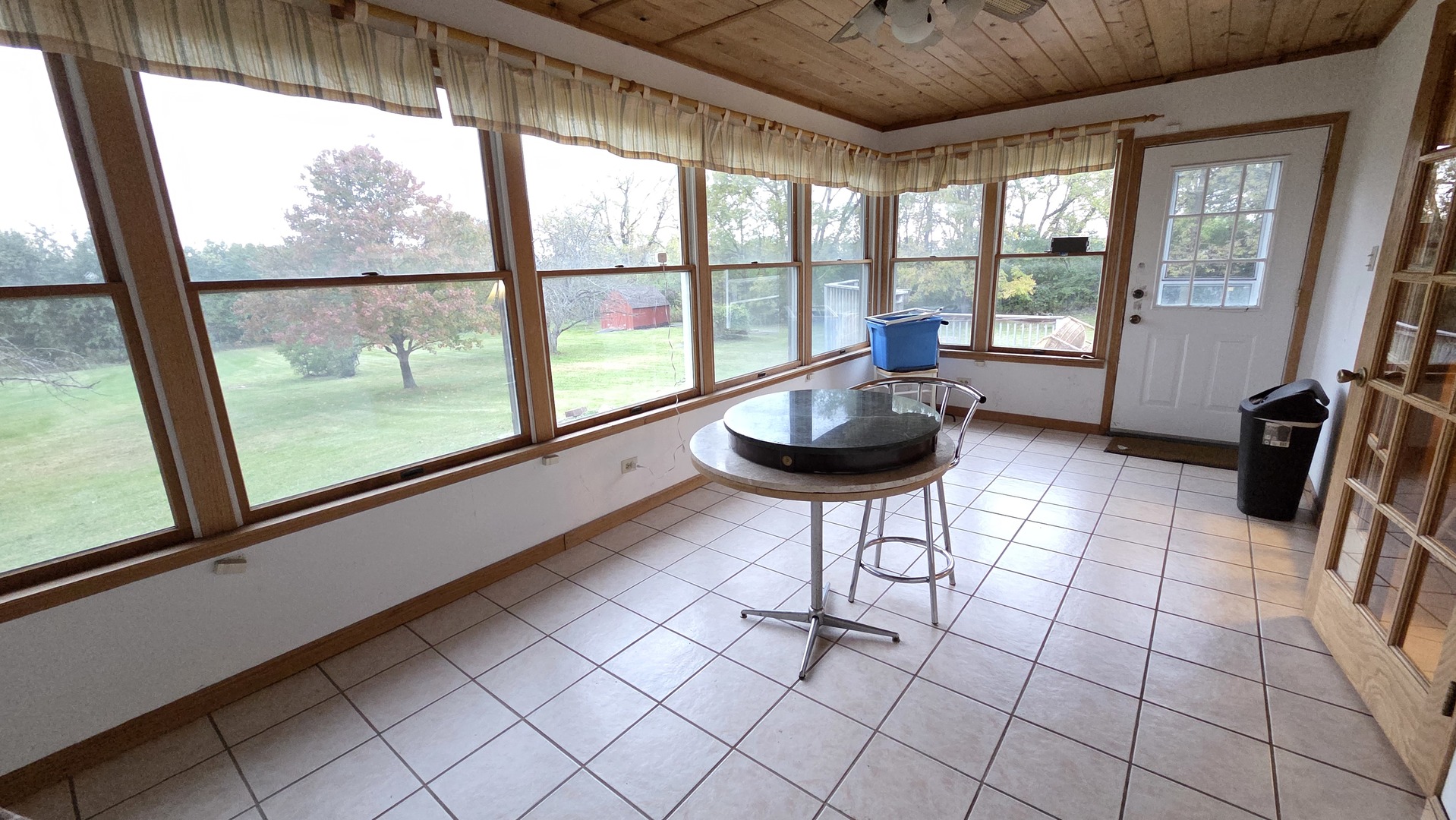 2502 Van Drunen Lane Crete, IL 60417 - Photo 6 of 58 a room with furniture and a large window