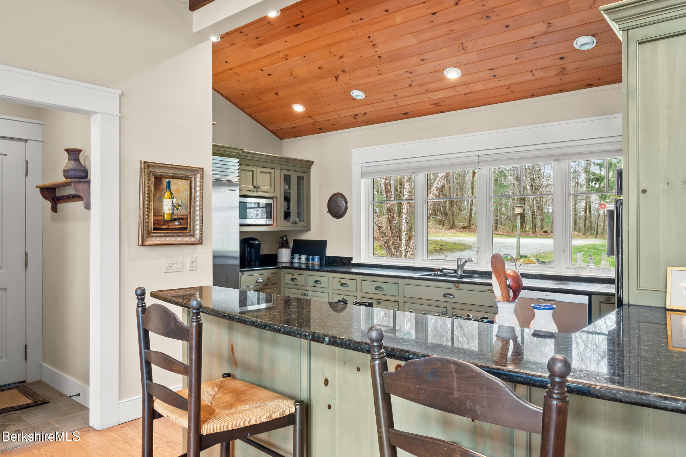 201 Stratford Road New Marlborough, MA 01259 - Photo 11 of 29 16