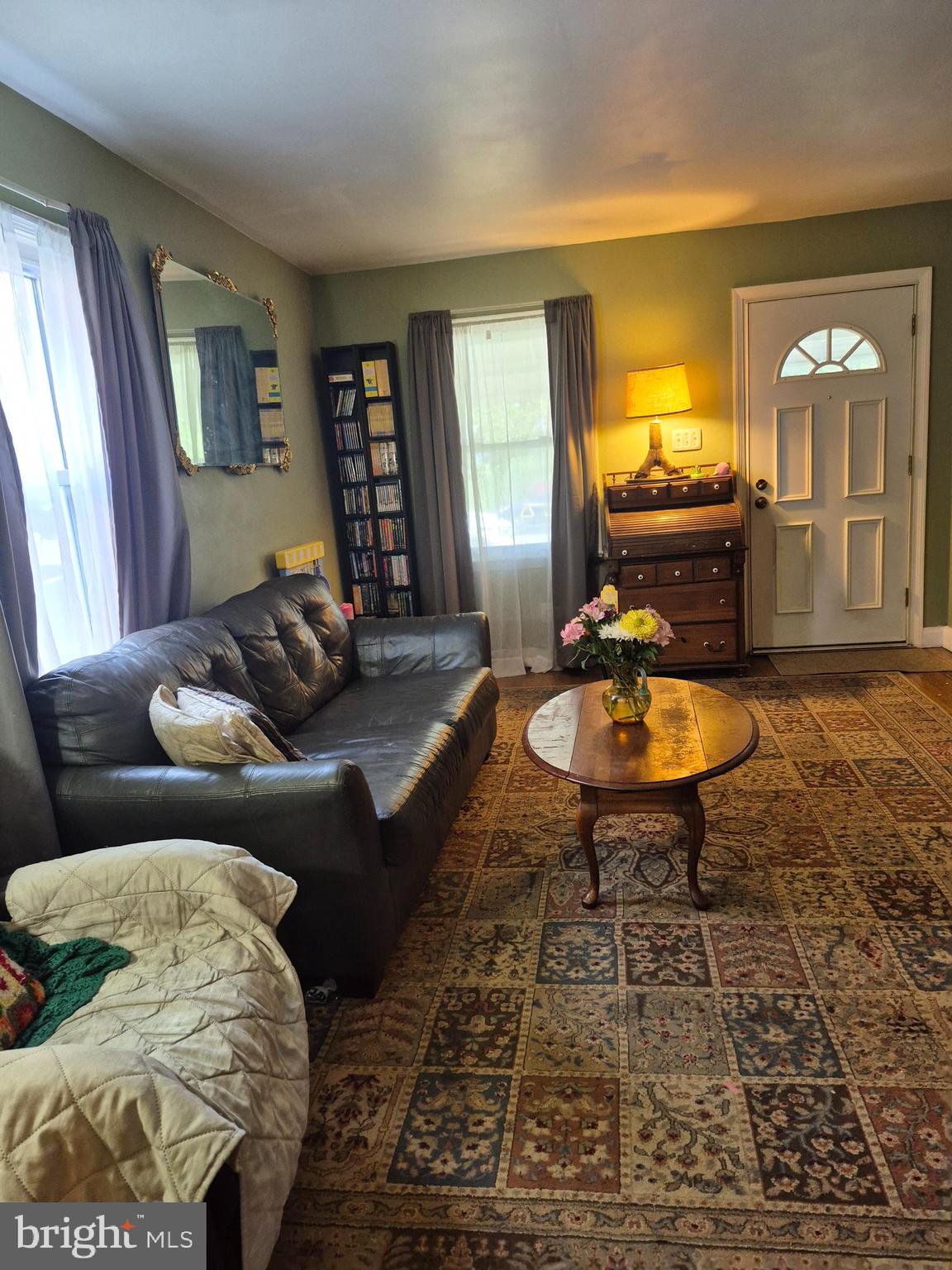 538 47th Street Baltimore, MD 21224 - Photo 3 of 20 a living room with furniture and a wooden floor