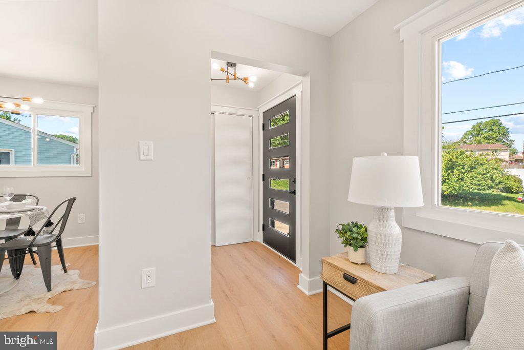 3500 Edwards Street Lanham, MD 20706 - Photo 6 of 40 a living room with furniture and a window