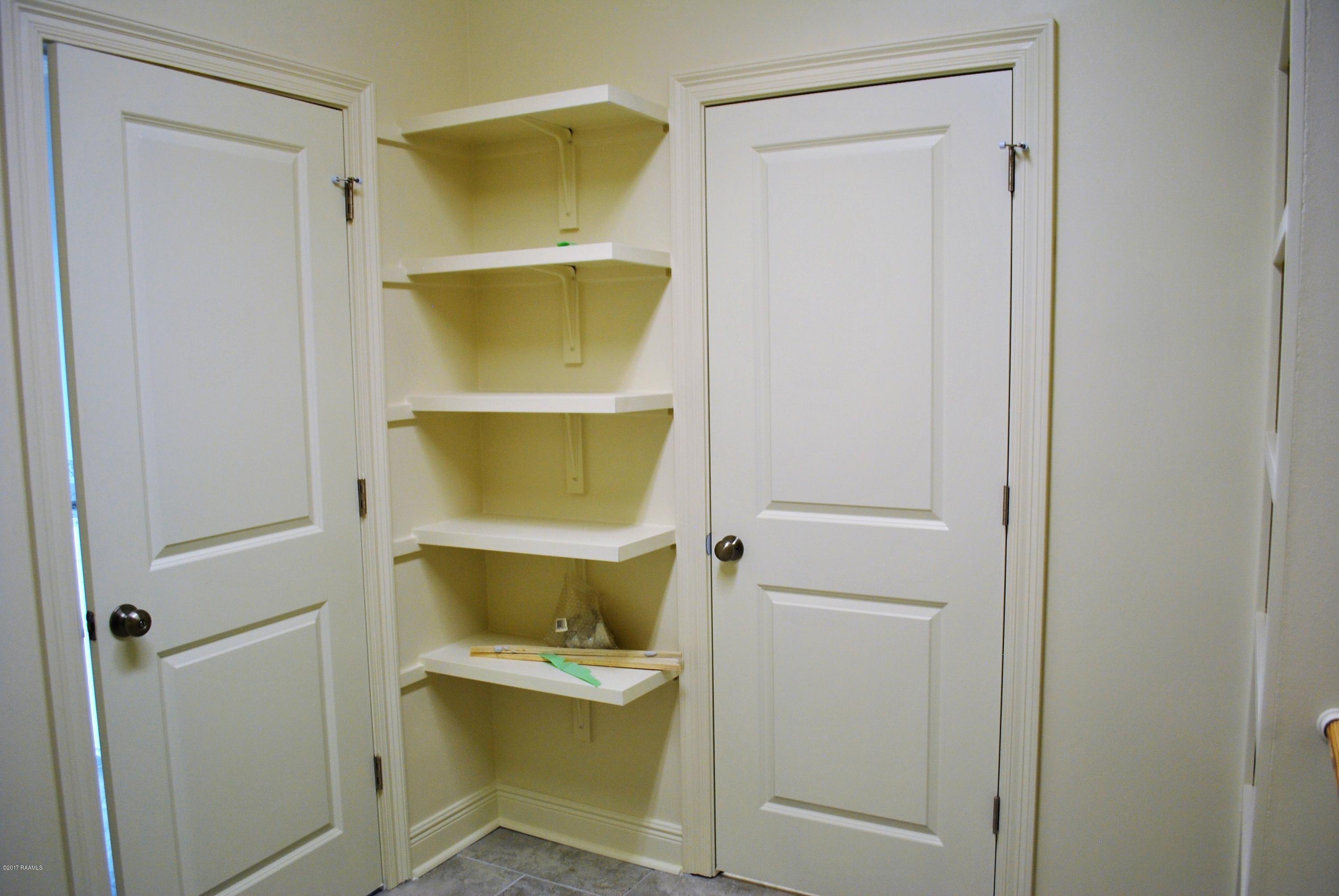 112 Talon Road Youngsville, LA 70592 - Photo 15 of 25 Master Closet