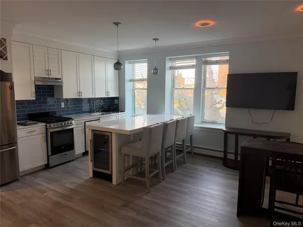 $3,200 | 25 West Broadway, Unit 104, Long Beach, NY 11561