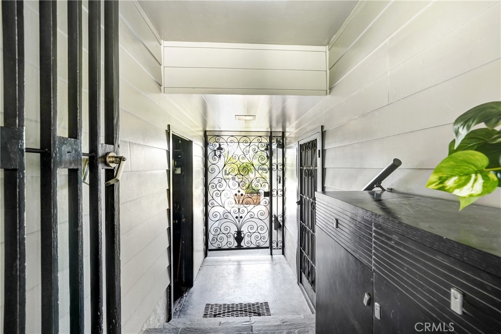 127 East Roses Road San Gabriel, CA 91775 - Photo 3 of 29 a view of hallway with furniture