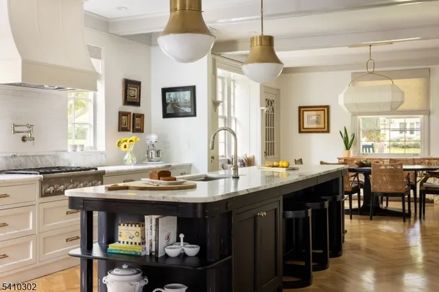 $3,200,000 | 23 Stoneleigh Park, Westfield, NJ 07090