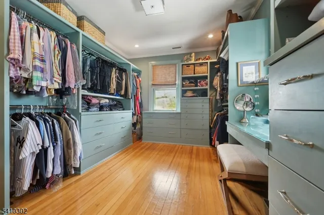 $3,200,000 | 23 Stoneleigh Park, Westfield, NJ 07090