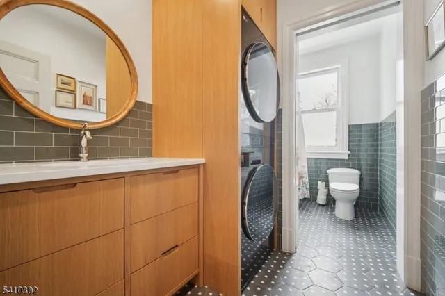 $3,200,000 | 23 Stoneleigh Park, Westfield, NJ 07090