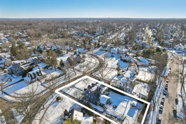 $3,200,000 | 23 Stoneleigh Park, Westfield, NJ 07090