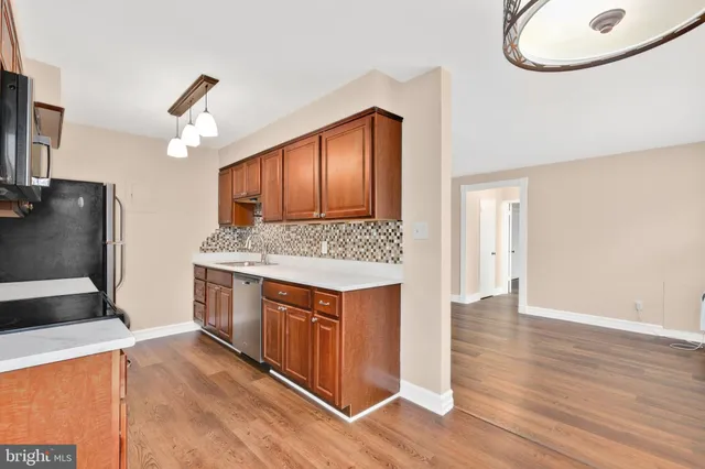 $275,000 | 7034 Strathmore Street, Unit 308, Chevy Chase, MD 20815