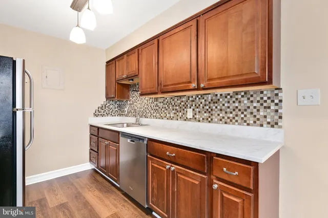 $275,000 | 7034 Strathmore Street, Unit 308, Chevy Chase, MD 20815