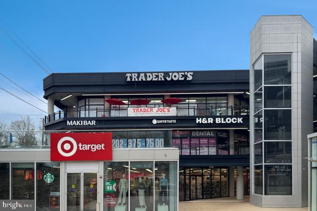 7034 Strathmore Street, Unit 308 Chevy Chase, MD 20815 - Photo 36 of 40