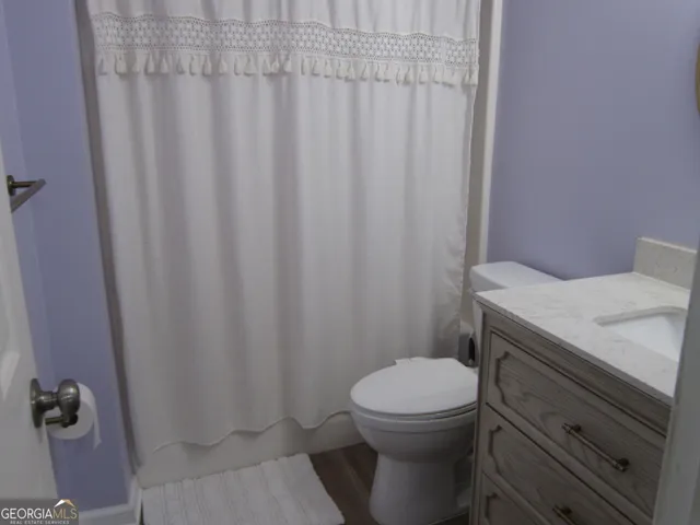 $399,500 | 5581 Ashmoore Court, Flowery Branch, GA 30542