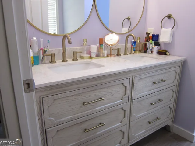 $399,500 | 5581 Ashmoore Court, Flowery Branch, GA 30542