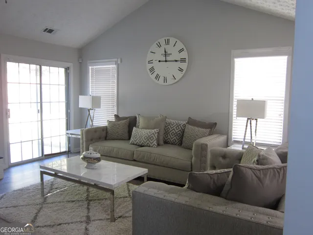 $399,500 | 5581 Ashmoore Court, Flowery Branch, GA 30542