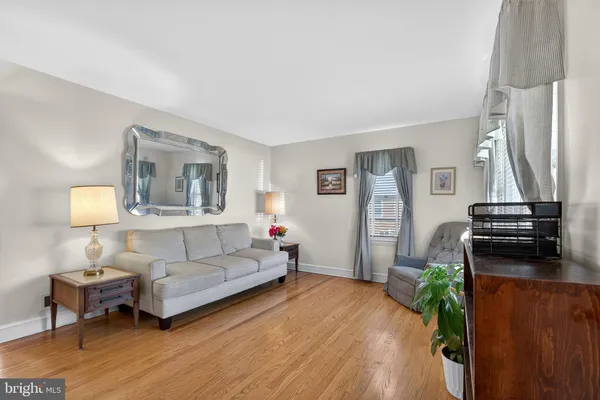 $379,900 | 504 Tyrone Avenue, Wilmington, DE 19804