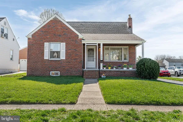 $379,900 | 504 Tyrone Avenue, Wilmington, DE 19804