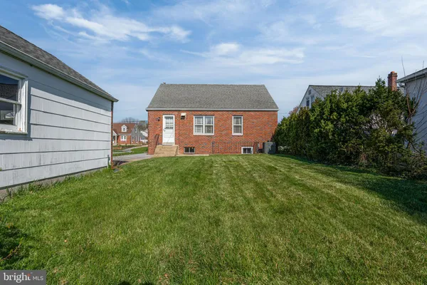 $379,900 | 504 Tyrone Avenue, Wilmington, DE 19804