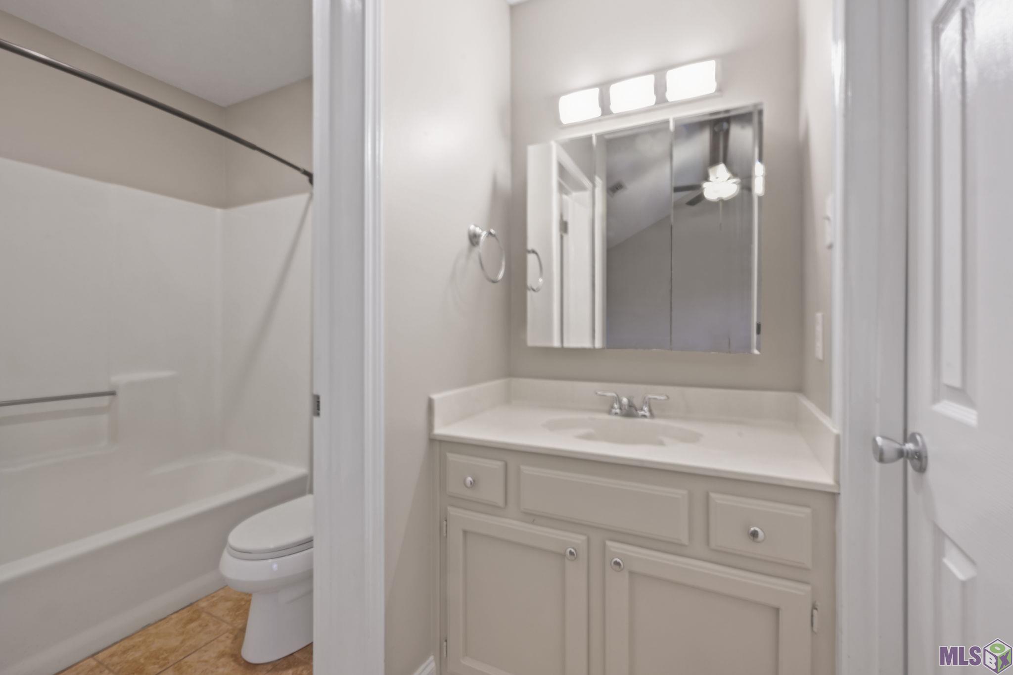 954 Ridgepoint Court, Unit 15D Baton Rouge, LA 70810 - Photo 14 of 15