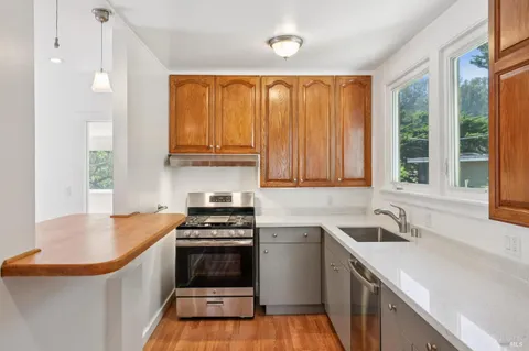 $995,000 | 552 Shoreline Highway, Mill Valley, CA 94941