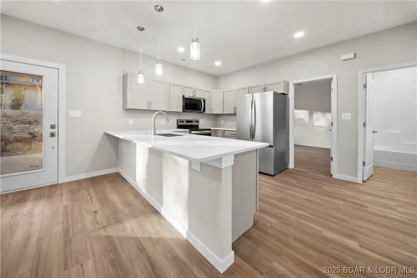 $329,000 | 4 Kathleen Court, Kaiser, MO 65047