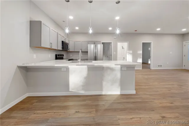 $329,000 | 4 Kathleen Court, Kaiser, MO 65047