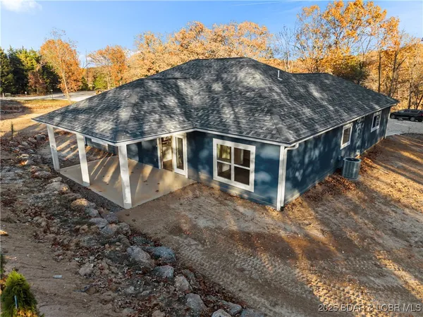 $329,000 | 4 Kathleen Court, Kaiser, MO 65047