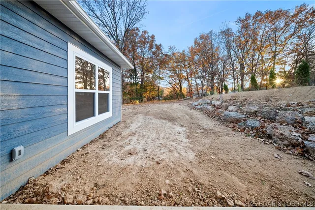 $329,000 | 4 Kathleen Court, Kaiser, MO 65047